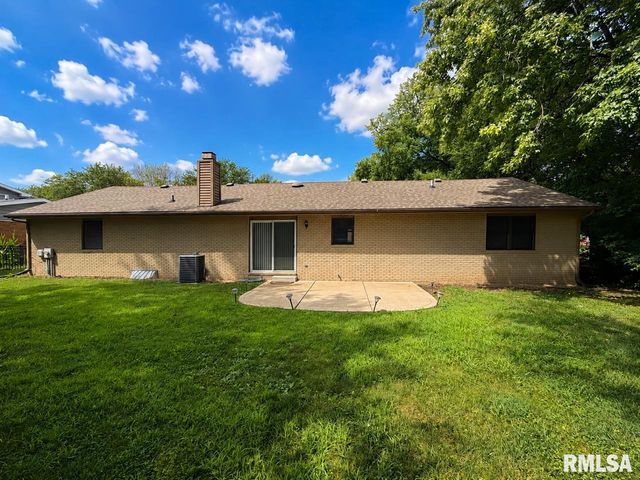 122 W MORNINGSIDE Drive, Peoria, IL 61614