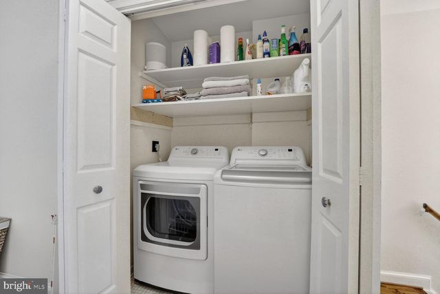 109 ROBERTS CT, Alexandria, VA 22314