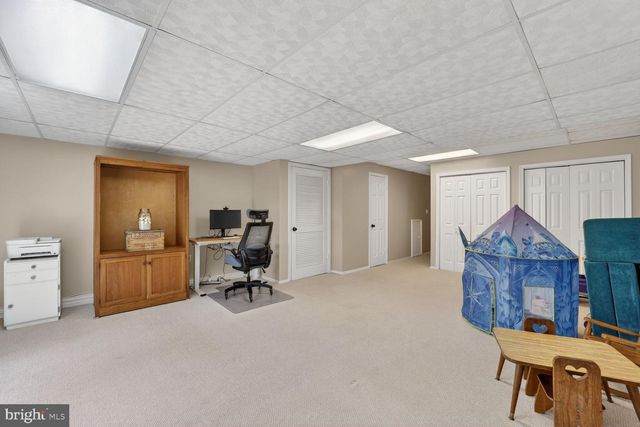 109 ROBERTS CT, Alexandria, VA 22314