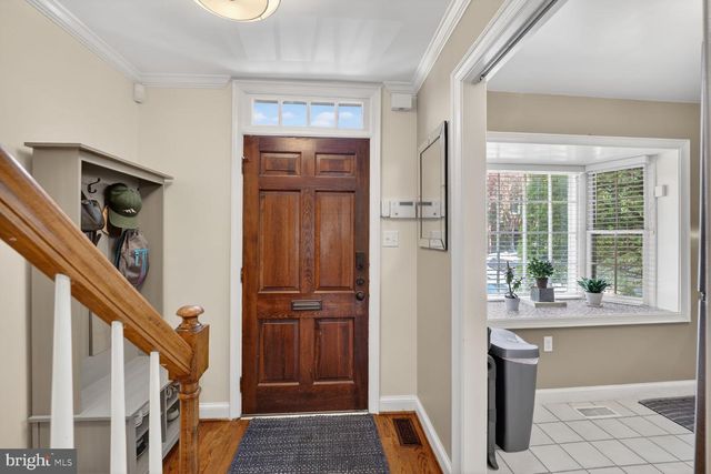 109 ROBERTS CT, Alexandria, VA 22314