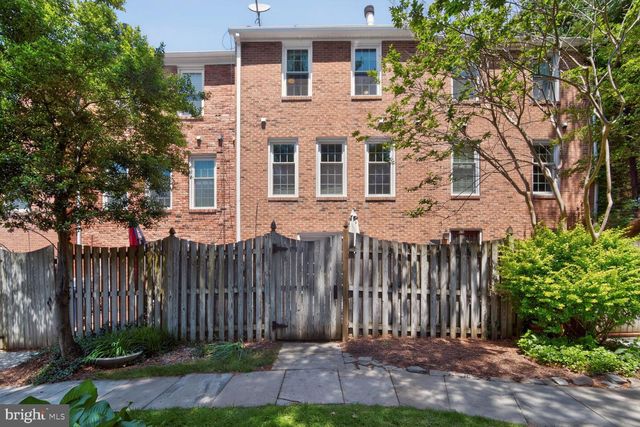 109 ROBERTS CT, Alexandria, VA 22314