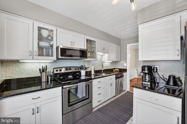 109 ROBERTS CT, Alexandria, VA 22314