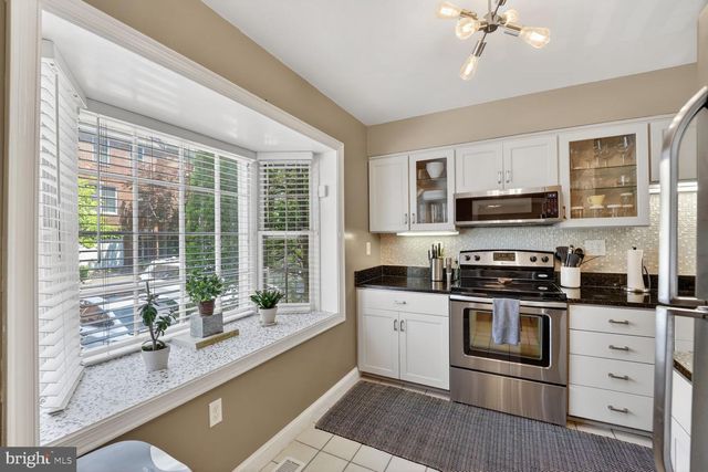 109 ROBERTS CT, Alexandria, VA 22314