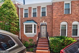 109 ROBERTS CT, Alexandria, VA 22314
