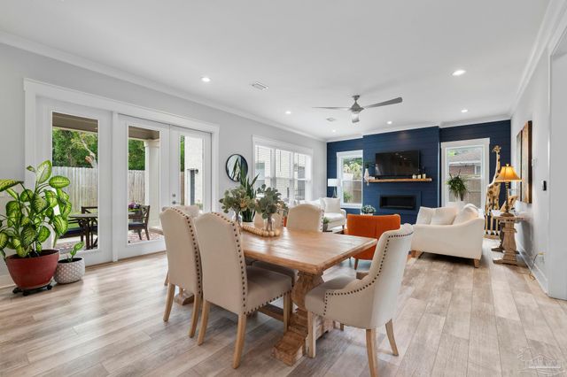 1806 N Barcelona St, Pensacola, FL 32501
