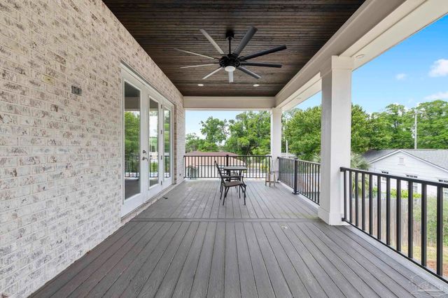 1806 N Barcelona St, Pensacola, FL 32501