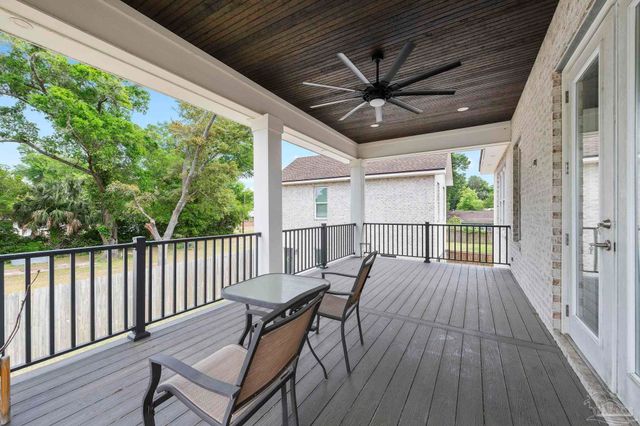 1806 N Barcelona St, Pensacola, FL 32501