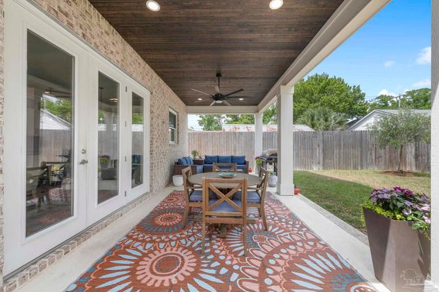 1806 N Barcelona St, Pensacola, FL 32501