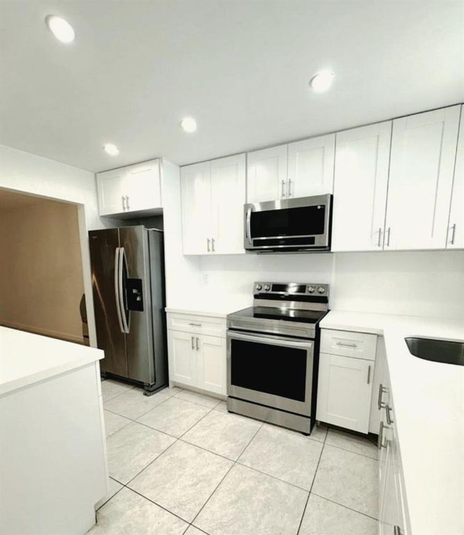 603 S S State Rd 7 Road S 1 D, Margate, FL 33068