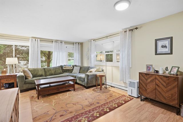 6 Jewell Lane, Derry, NH 03038