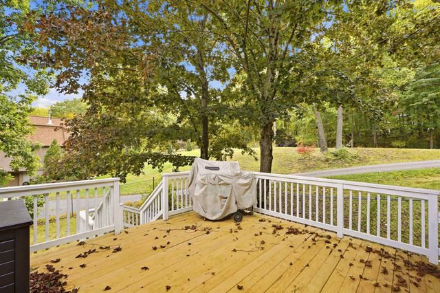 6 Jewell Lane, Derry, NH 03038