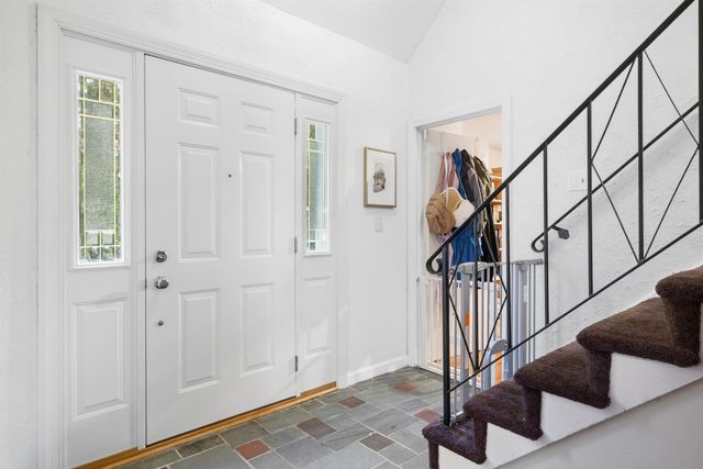 6 Jewell Lane, Derry, NH 03038