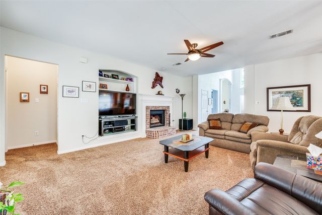 8421 Parkdale Drive, North Richland Hills, TX 76182