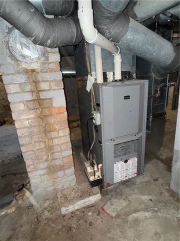 631 Pennsylvania Avenue, Elmira City, NY 14904