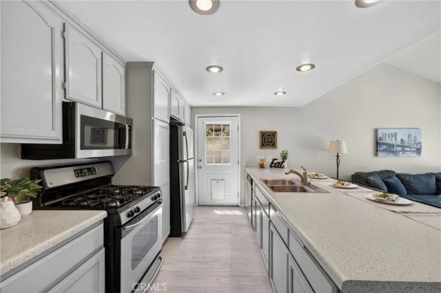 625 Holmes, Placentia, CA 92870