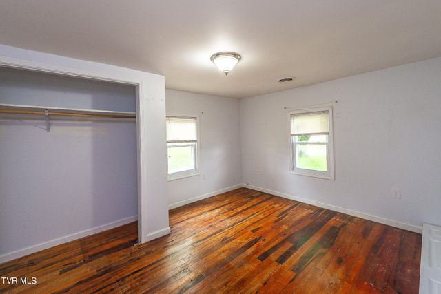 524 Old Beason Well Road, Kingsport, TN 37660