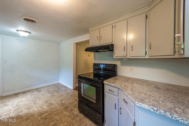 524 Old Beason Well Road, Kingsport, TN 37660
