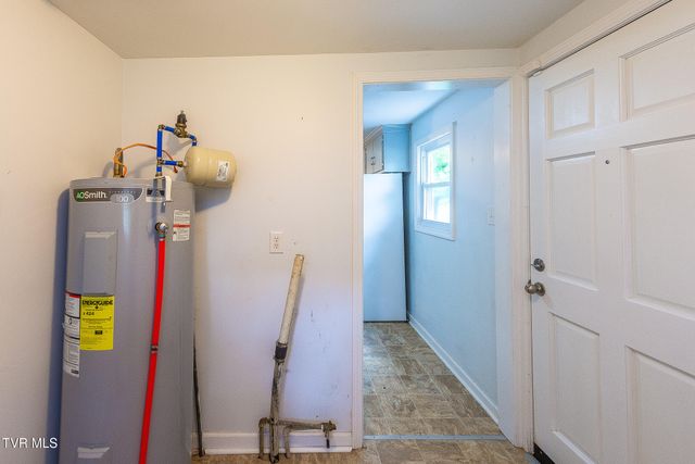524 Old Beason Well Road, Kingsport, TN 37660