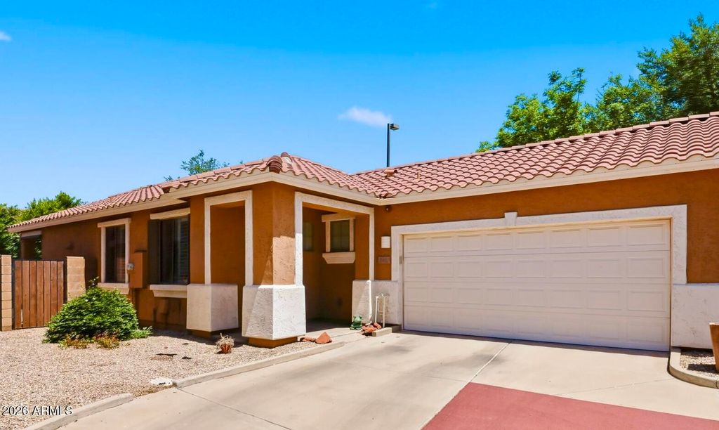 881 S PORTER Street, Gilbert, AZ 85296
