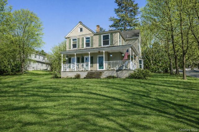 90 S Middletown Road, Pearl River, NY 10965