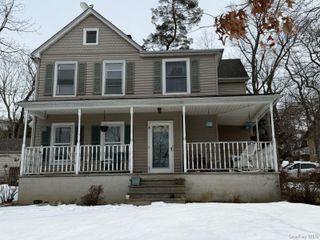 90 S Middletown Road, Pearl River, NY 10965