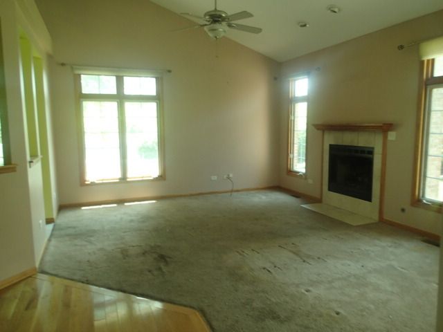 8107 Nielsen Drive, Tinley Park, IL 60477