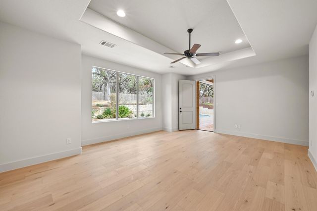 2800 Barton Point DR, Austin, TX 78733