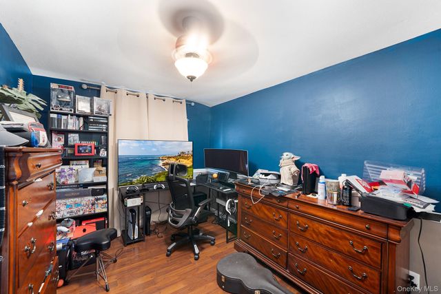 28 Wirt Lane, Staten Island, NY 10309