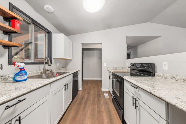 12411 W 13th St, Airway Heights, WA 99001