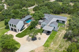 103 Victorian Oaks LN, Dripping Springs, TX 78620
