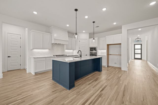 912 Highlands Avenue, Aledo, TX 76008