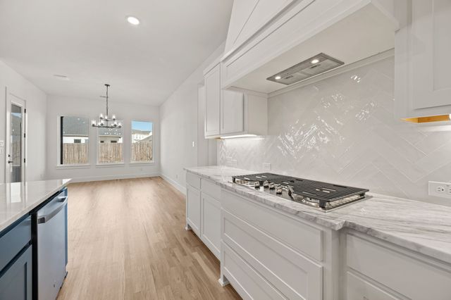 912 Highlands Avenue, Aledo, TX 76008