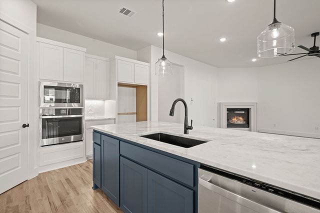 912 Highlands Avenue, Aledo, TX 76008