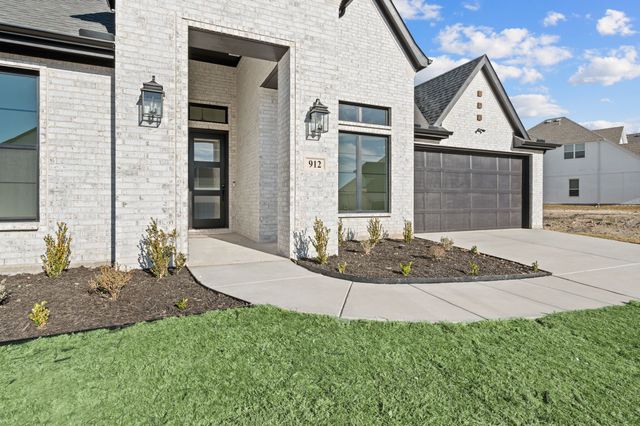 912 Highlands Avenue, Aledo, TX 76008