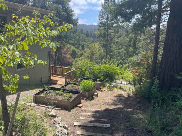 25 Recreation Drive, La Honda, CA 94020