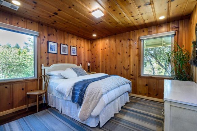 25 Recreation Drive, La Honda, CA 94020