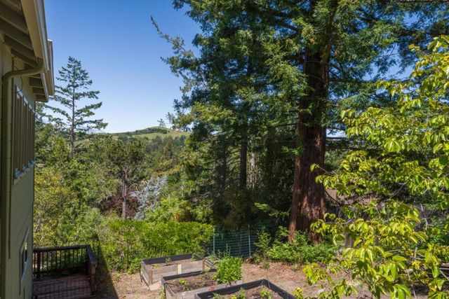 25 Recreation Drive, La Honda, CA 94020