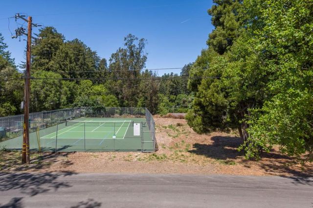 25 Recreation Drive, La Honda, CA 94020