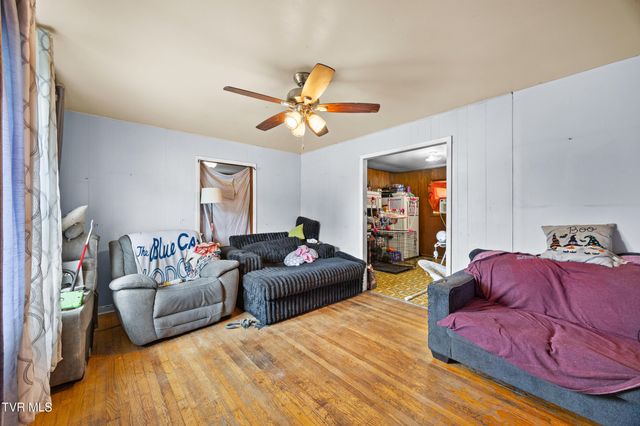 290 Butchertown Road, Fall Branch, TN 37656