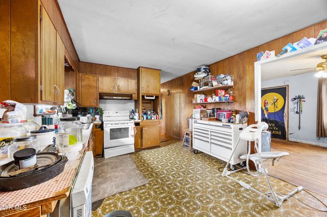 290 Butchertown Road, Fall Branch, TN 37656