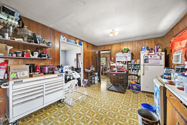 290 Butchertown Road, Fall Branch, TN 37656
