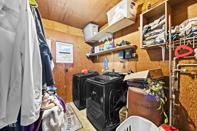 290 Butchertown Road, Fall Branch, TN 37656