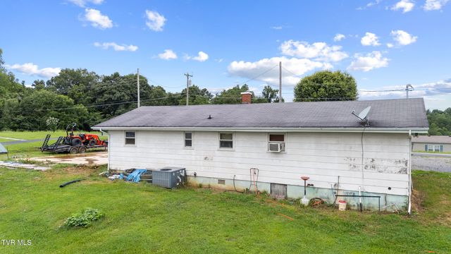 290 Butchertown Road, Fall Branch, TN 37656