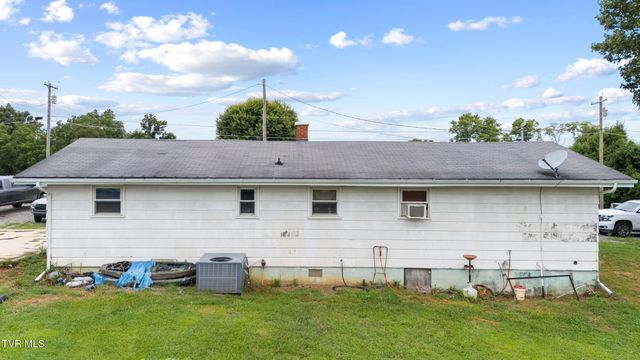 290 Butchertown Road, Fall Branch, TN 37656