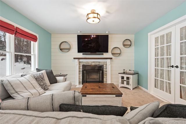 6 Snow Street, Bloomingburg, NY 12721