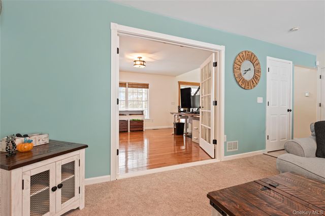 6 Snow Street, Bloomingburg, NY 12721