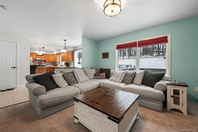 6 Snow Street, Bloomingburg, NY 12721