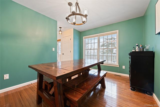 6 Snow Street, Bloomingburg, NY 12721