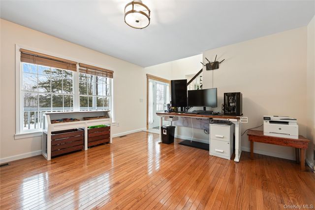 6 Snow Street, Bloomingburg, NY 12721