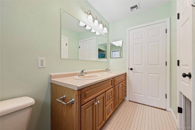 6 Snow Street, Bloomingburg, NY 12721